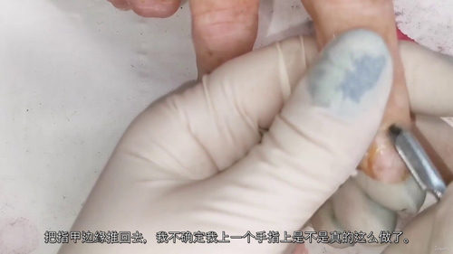 精通光疗甲油胶与 BIAB 实操指南