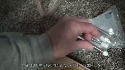 新装刷漆房门安装实操教程 (中文字幕英文视频教程)